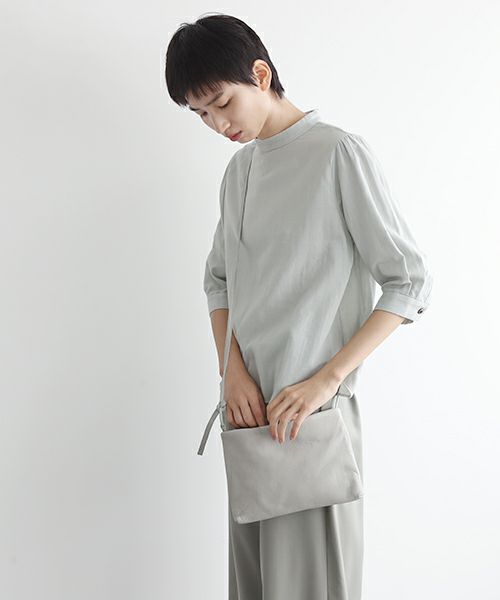 Mochi.モチ.horizontal bag [ma-pro-11/grey green]