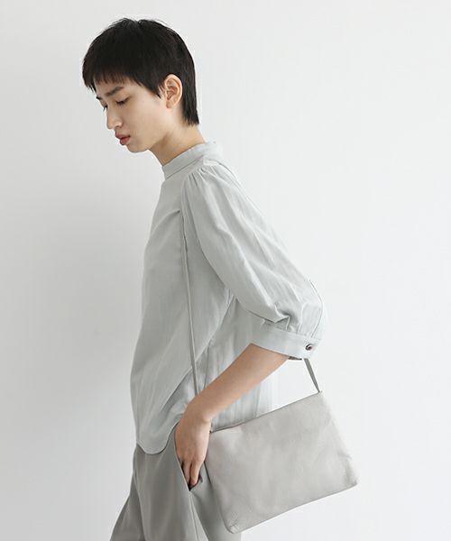 Mochi.モチ.horizontal bag [ma-pro-11/grey green]