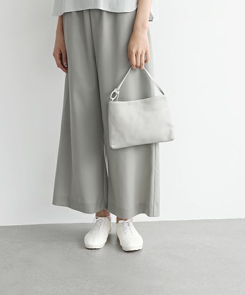 Mochi.モチ.horizontal bag [ma-pro-11/grey green]