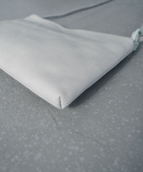 Mochi.モチ.horizontal bag [ma-pro-11/grey green]