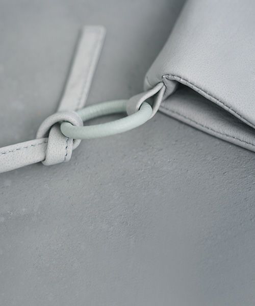 Mochi.モチ.horizontal bag [ma-pro-11/grey green]