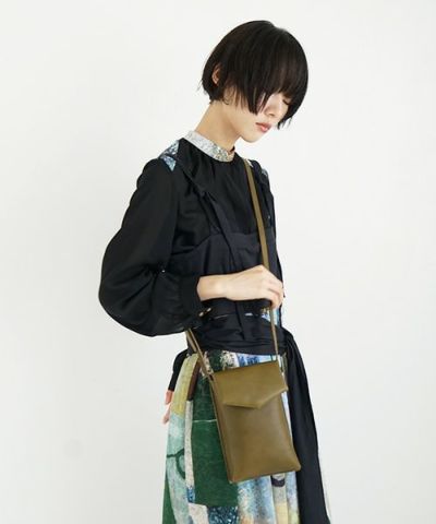 ohta<br>オオタ<br>olive slim letter bag [ac-21O1]
