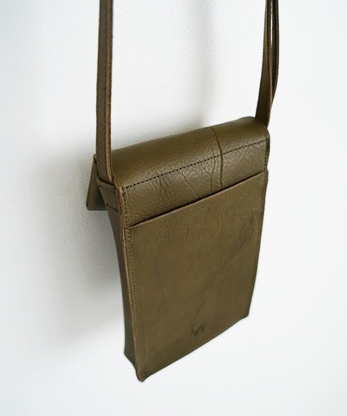 ohta.オオタ.olive slim letter bag [ac-21O1]