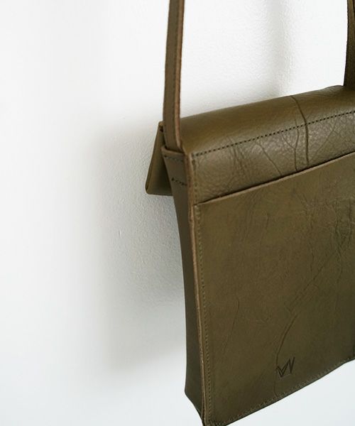 ohta.オオタ.olive slim letter bag [ac-21O1]
