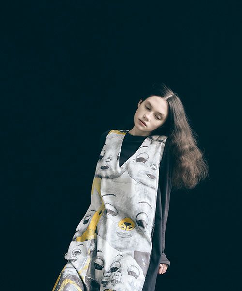 TOO HAJIMU.トヲハジム.眠子v-neck one piece [TOO-001-04 - 眠子×black/sa]