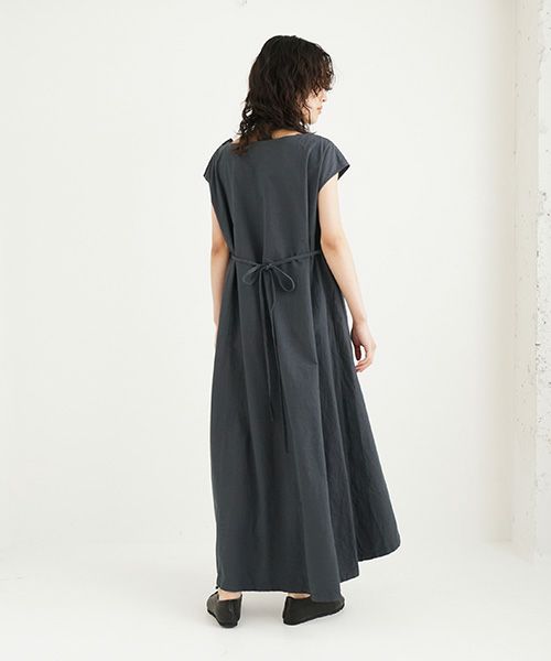 Mochi / home&miles.モチ / ホーム＆マイルズ.flare one piece [sumi]