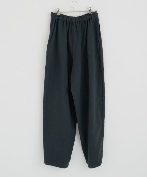 Mochi / home&miles.モチ / ホーム＆マイルズ.volume tuck pants [sumi]