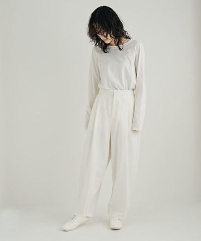 Mochi / home&miles.モチ / ホーム＆マイルズ.volume tuck pants [off white]