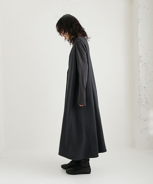 Mochi / home&miles.モチ / ホーム＆マイルズ.v-neck button one piece [sumi/・2]