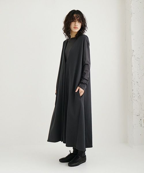 Mochi / home&miles.モチ / ホーム＆マイルズ.v-neck button one piece [sumi/・2]