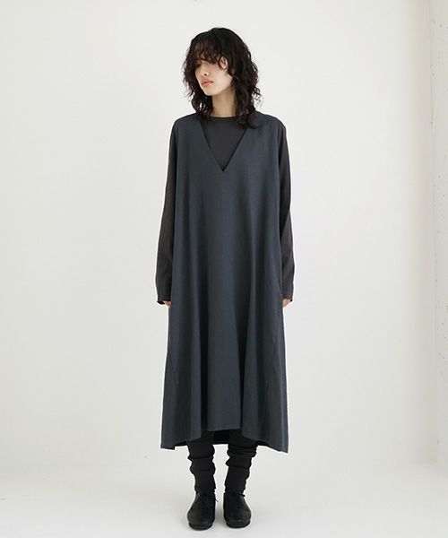 Mochi / home&miles.モチ / ホーム＆マイルズ.v-neck one piece [sumi]