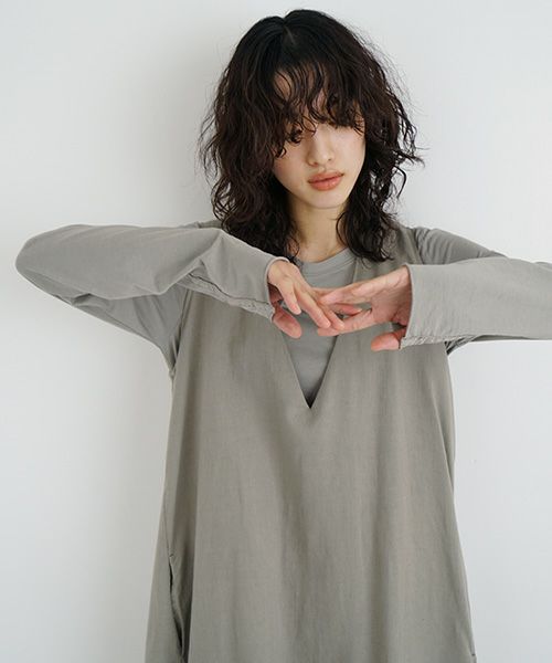 Mochi / home&miles.モチ / ホーム＆マイルズ.v-neck one piece [mud grey]