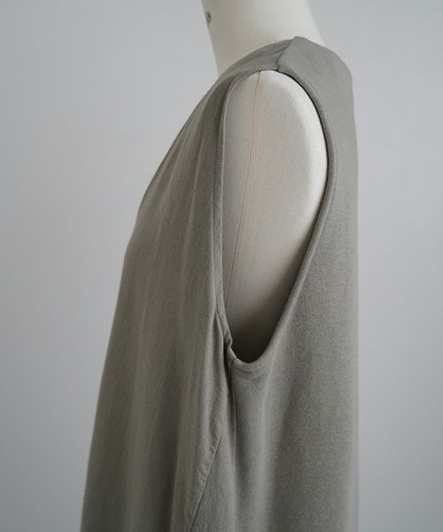 Mochi / home&miles.モチ / ホーム＆マイルズ.v-neck one piece [mud grey]