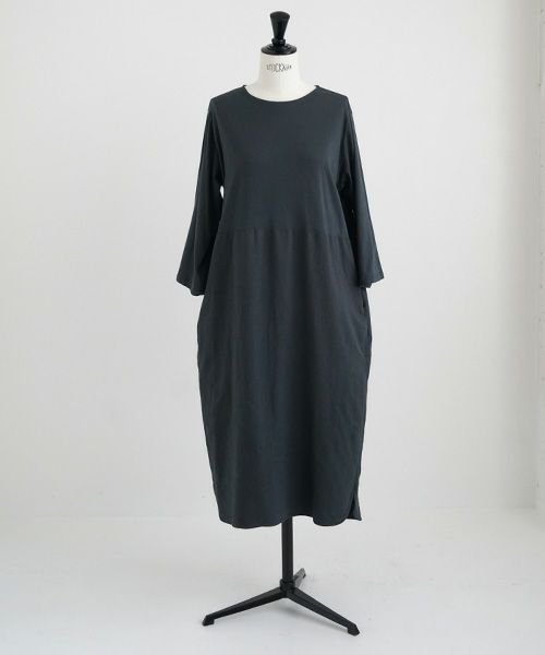 Mochi / home&miles.モチ / ホーム＆マイルズ.organic cotton ＆ linen layered one piece [sumi]