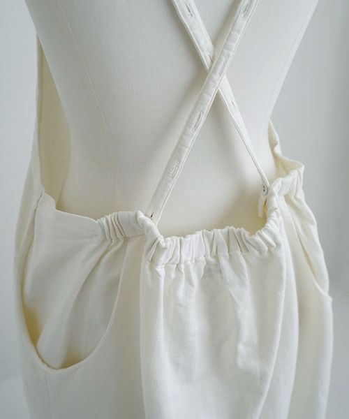 Mochi / home&miles.モチ / ホーム＆マイルズ.jumper skirt [off white]