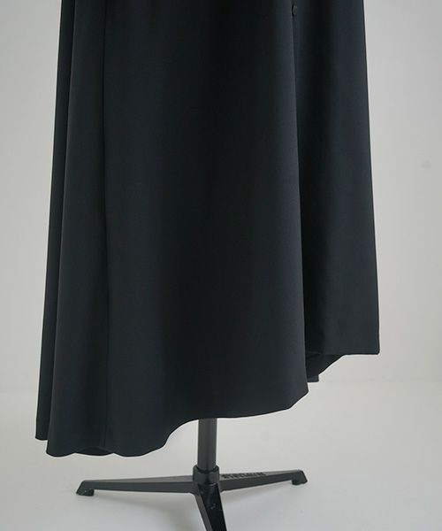 Mochi.モチ.fishtail dress [ma22-op-01/black・1]