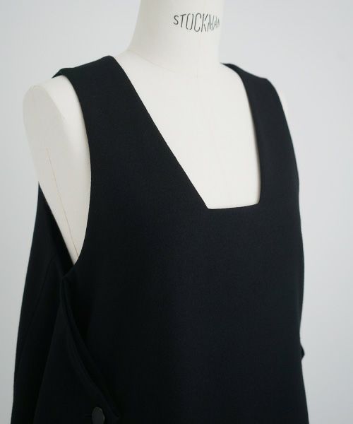 Mochi.モチ.square neck dress [ma22-op-02/black/・1]
