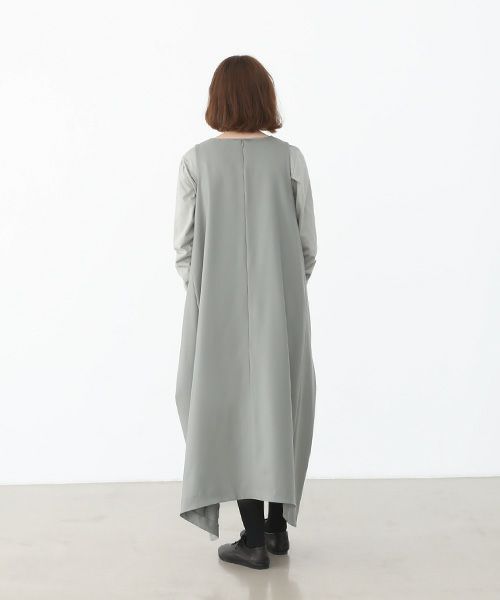Mochi.モチ.square neck dress [ma22-op-02/green gray]