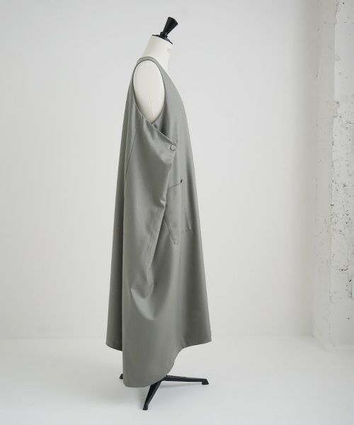 Mochi.モチ.square neck dress [ma22-op-02/green gray]