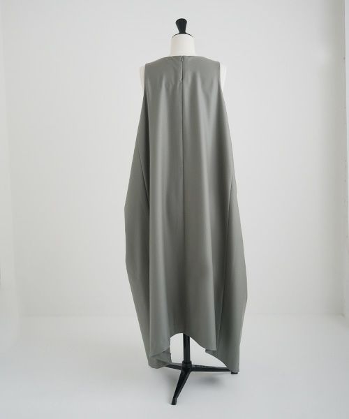 Mochi.モチ.square neck dress [ma22-op-02/green gray]