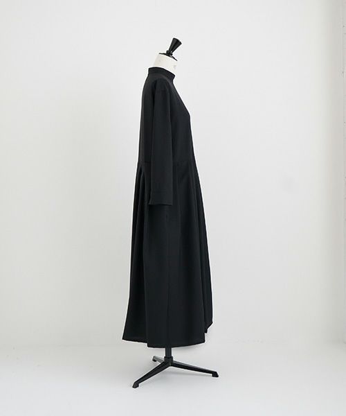 Mochi.モチ.hight neck tuck dress [ma22-op-04/black]
