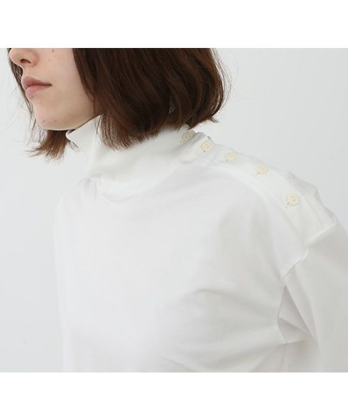 Mochi.モチ.side button top [ma22-b-02/white]