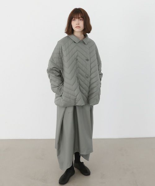 Mochi.モチ.quilted jacket [ma22-jk-02/green grey]