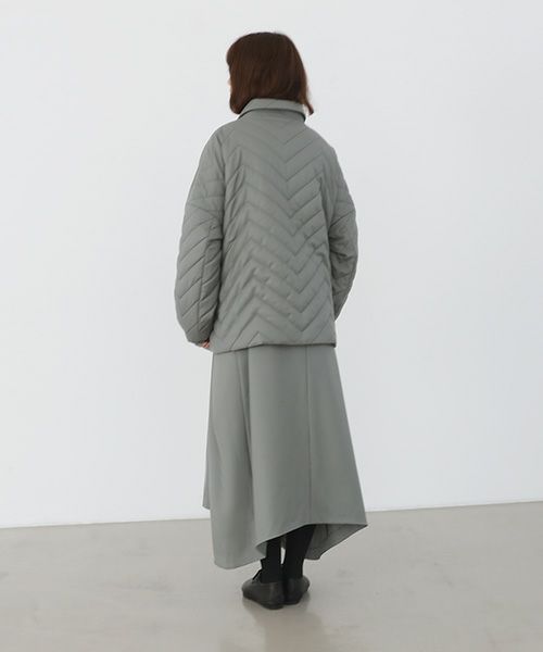 Mochi.モチ.quilted jacket [ma22-jk-02/green grey]