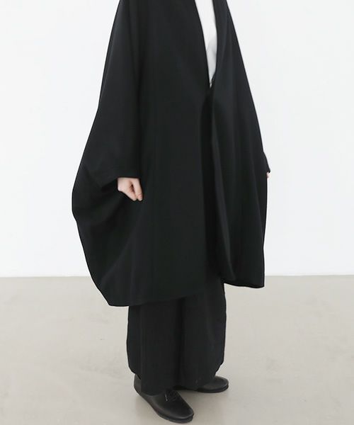 Mochi.モチ.cape coat [ma22-co-02/black・]