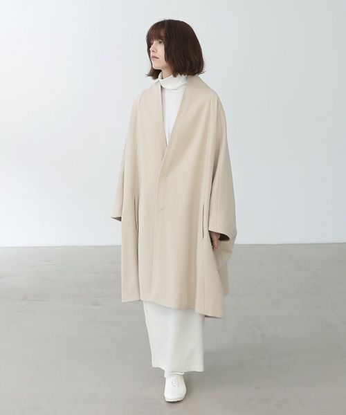 Mochi モチ cape coat [ma22-co-02/off beige]