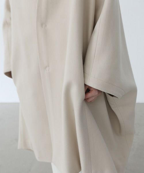 Mochi.モチ.cape coat [ma22-co-02/off beige]