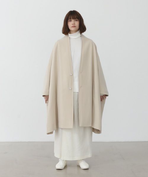 Mochi モチ cape coat [ma22-co-02/off beige]