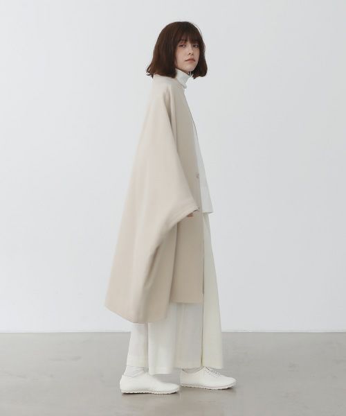 Mochi.モチ.cape coat [ma22-co-02/off beige]