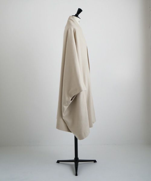 Mochi.モチ.cape coat [ma22-co-02/off beige]