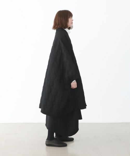 Mochi.モチ.quilted cape  coat [ma22-co-02/black quilted・]