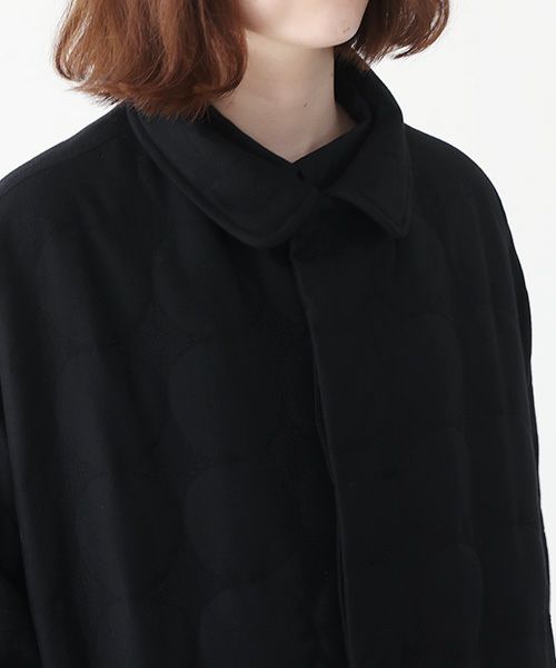 Mochi.モチ.stand fall collar coat (quilted). [ma22-co-03/quilted]