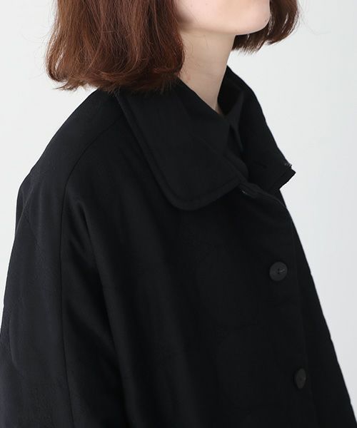 Mochi.モチ.stand fall collar coat (quilted). [ma22-co-03/quilted]