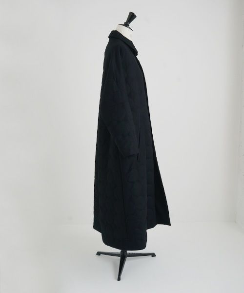 Mochi.モチ.stand fall collar coat (quilted). [ma22-co-03/quilted]