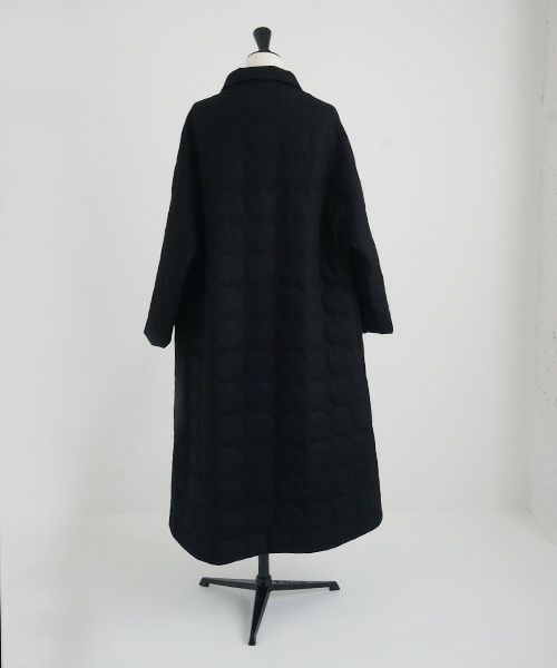 Mochi.モチ.stand fall collar coat (quilted). [ma22-co-03/quilted]