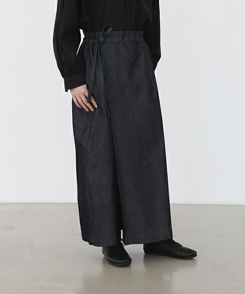 Mochi.モチ.wrap denim pants [ma22-pt-01/dark indigo]