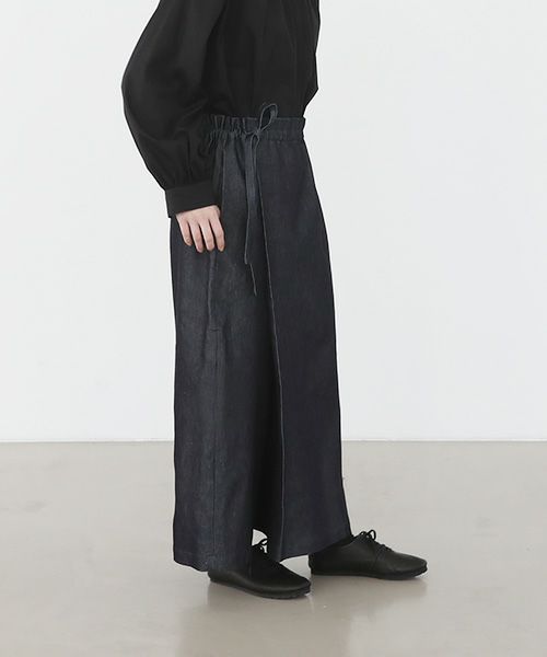 Mochi.モチ.wrap denim pants [ma22-pt-01/dark indigo]