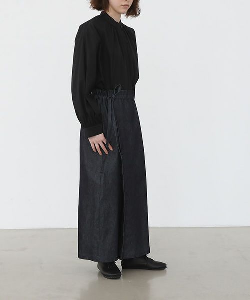 Mochi.モチ.wrap denim pants [ma22-pt-01/dark indigo]