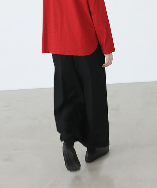 Mochi.モチ.asymmetry wide pants [ma22-pt-02/black/・1]