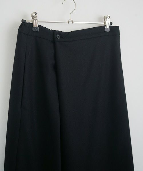 Mochi.モチ.asymmetry wide pants [ma22-pt-02/black/・1]