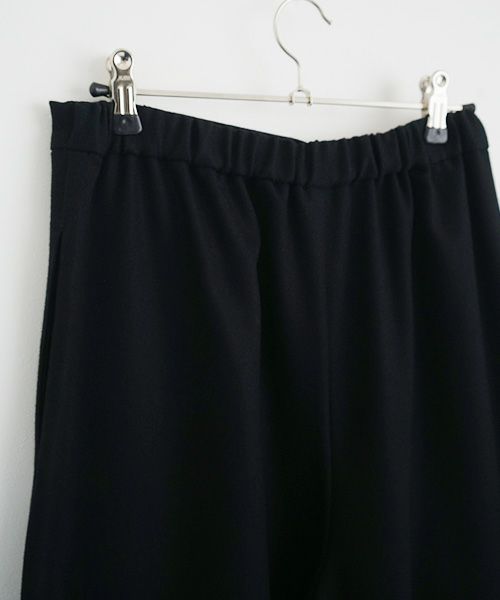 Mochi.モチ.asymmetry wide pants [ma22-pt-02/black/・1]