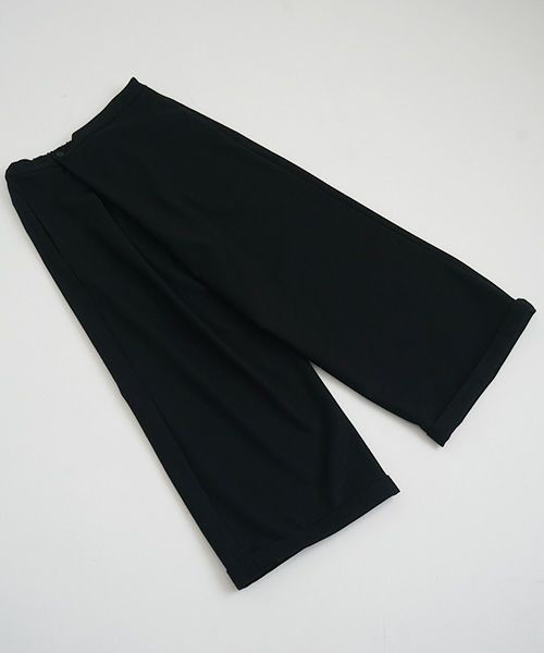 Mochi.モチ.asymmetry wide pants [ma22-pt-02/black/・1]