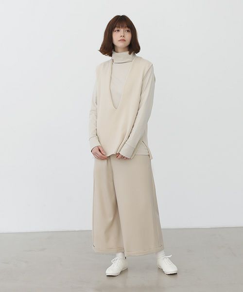 Mochi.モチ.asymmetry wide pants [ma22-pt-02/off beige]
