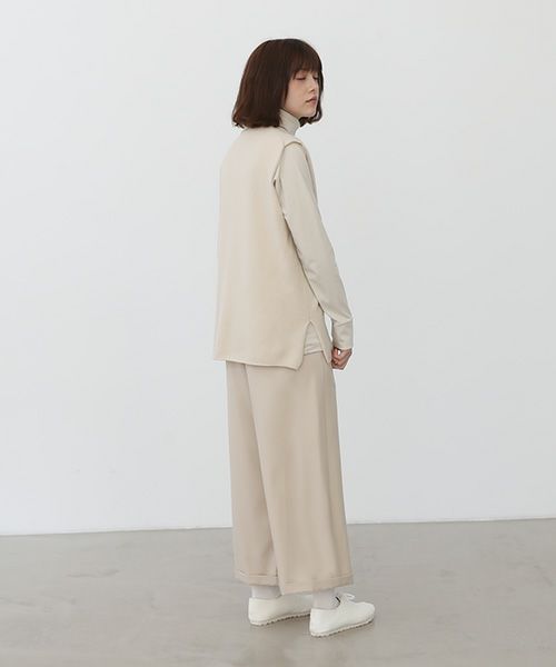 Mochi.モチ.asymmetry wide pants [ma22-pt-02/off beige]