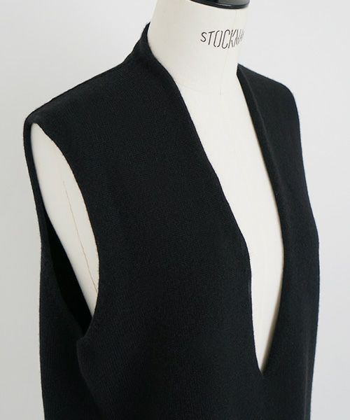 Mochi.モチ.cashmere v-neck vest [ma22-kn-01/black・sa]