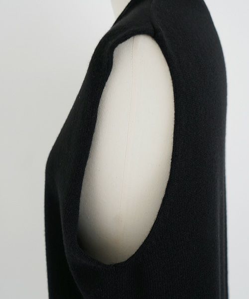 Mochi.モチ.cashmere v-neck vest [ma22-kn-01/black・sa]